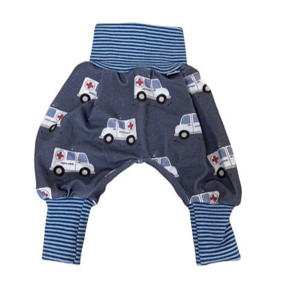 Kinderhose mit Krankenwagen