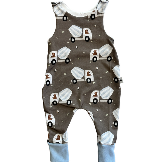 Baby Strampler Betonmischer