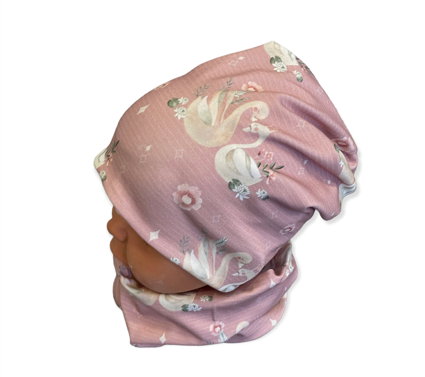 Beanie und Loop Schwanenliebe