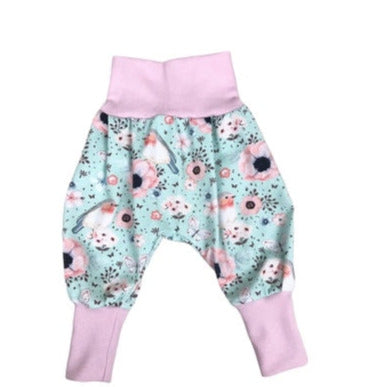 Babyhose mit Rotkehlchen