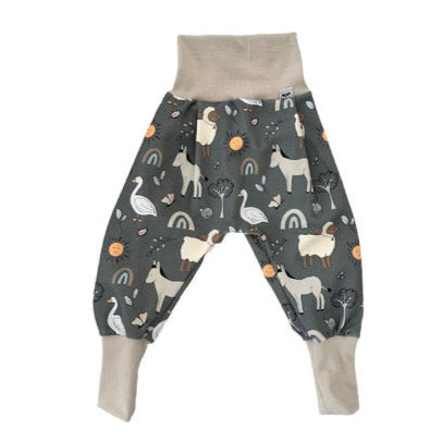 Pumphose mit Bauernhof motiv