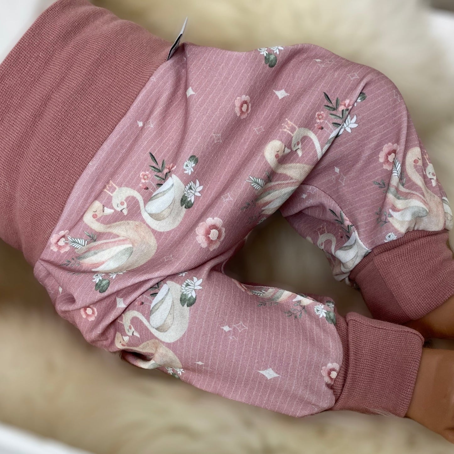 Baby set swan love