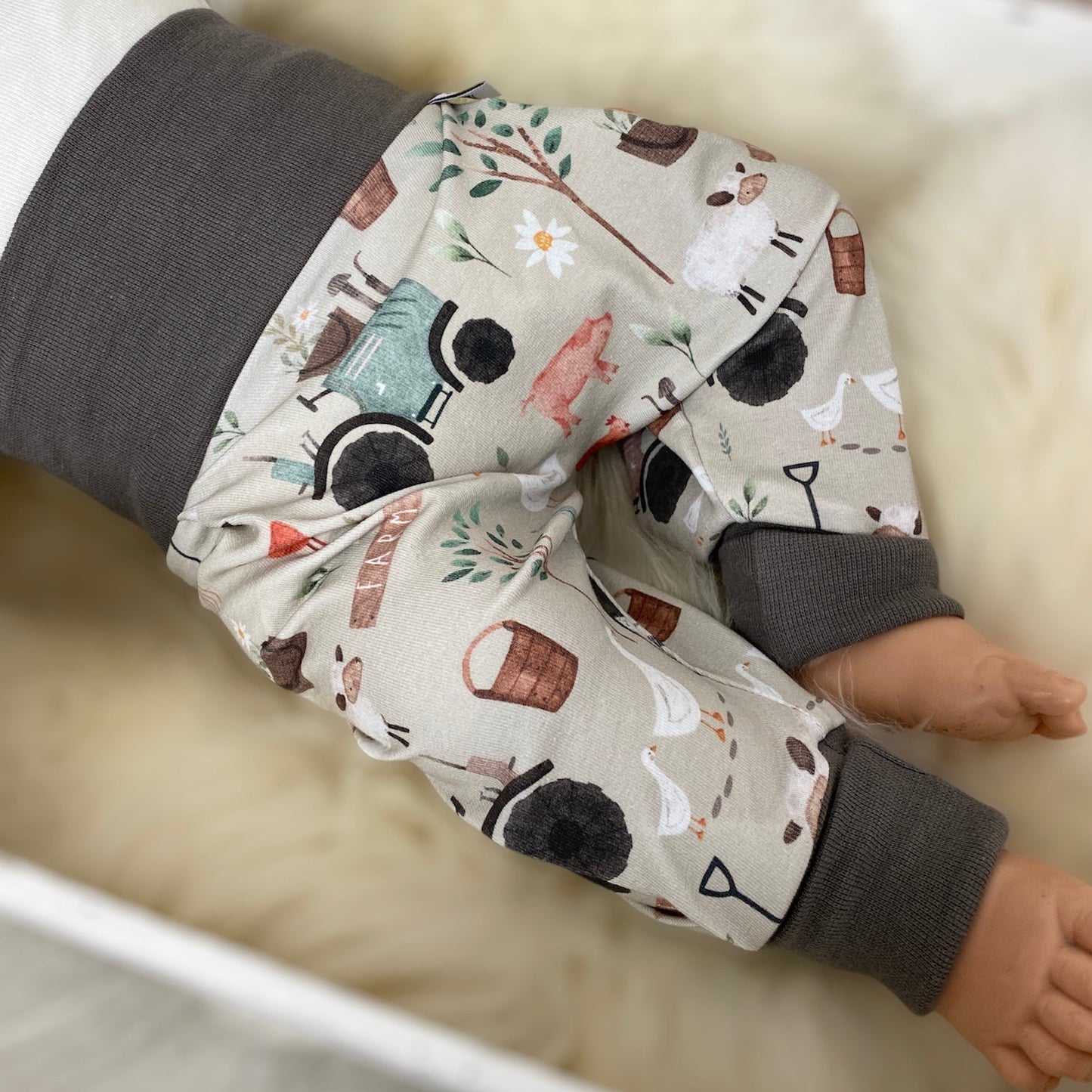 Baby set farm