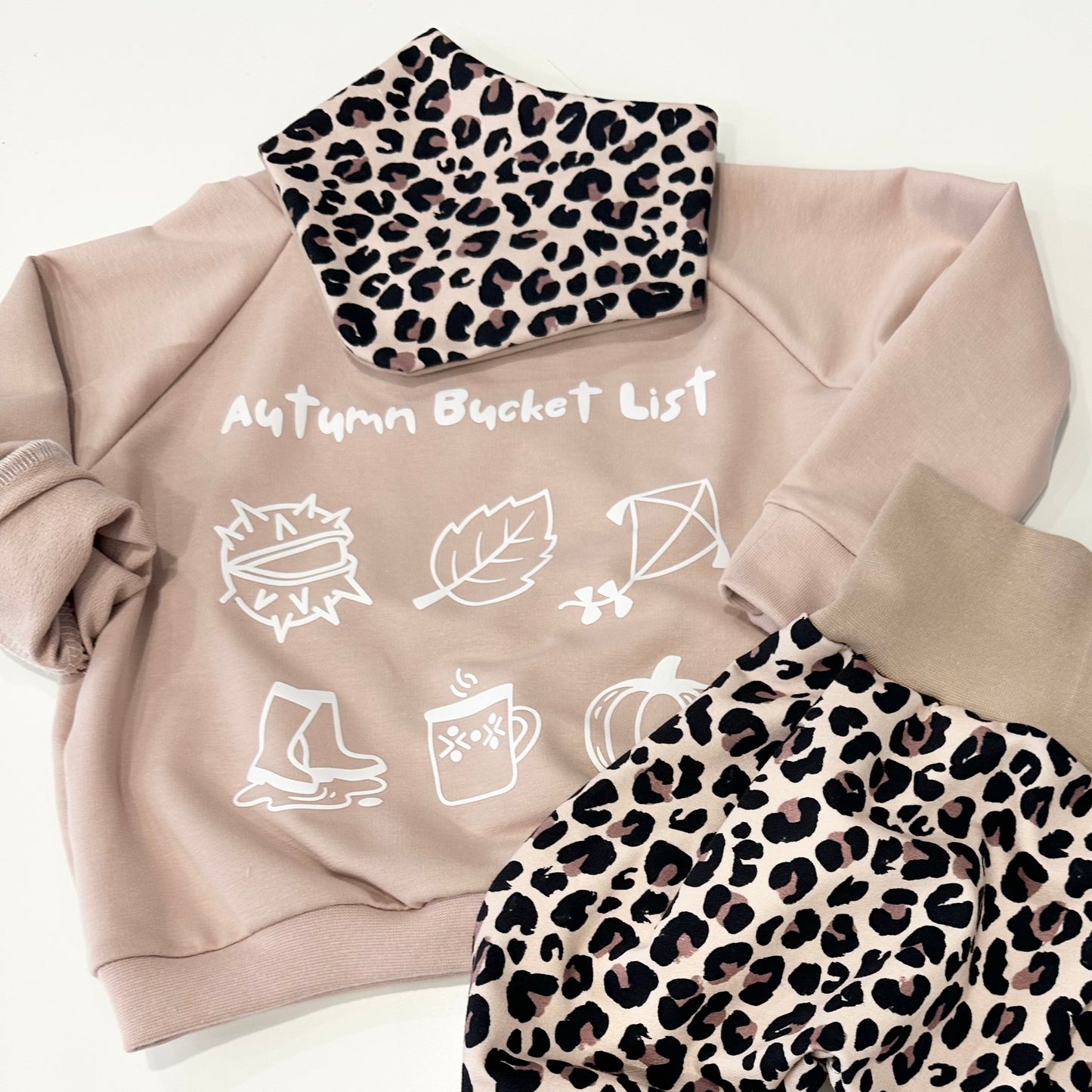 Pullover Autumn Bucket List rosa