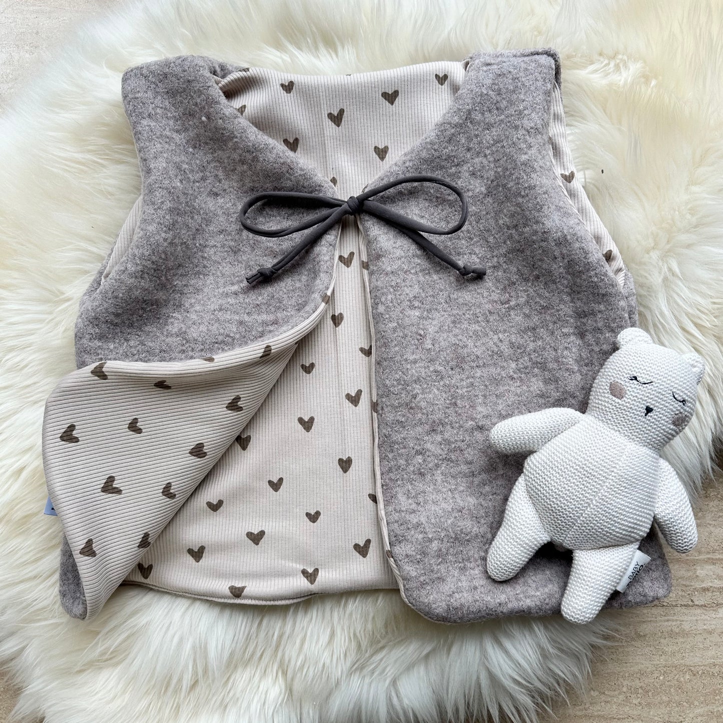 Walkweste Herz beige