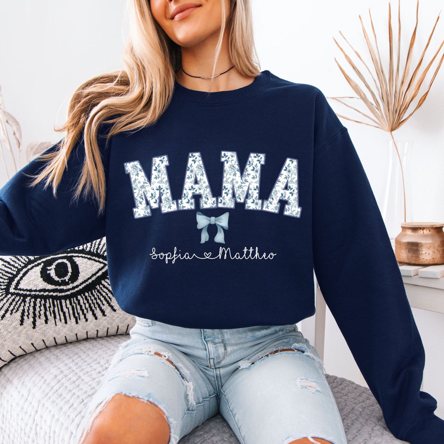 personalierbarer Mama  Sweater mit Blumen und Schleife