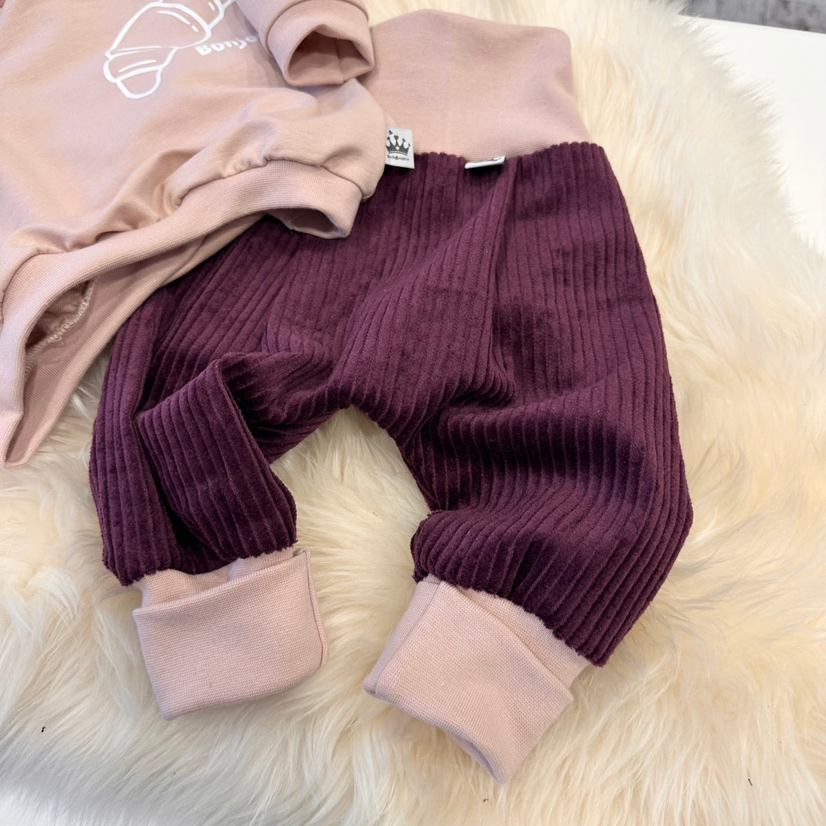 Pumphose Cord Aubergine