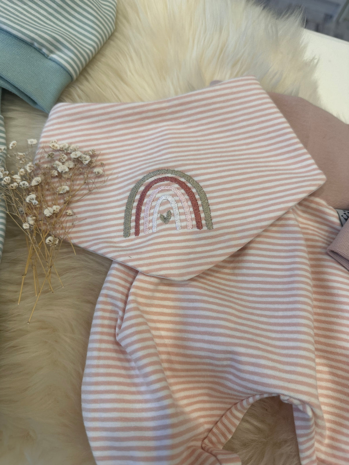 Baby Set hellrosa Streifen Regenbogen