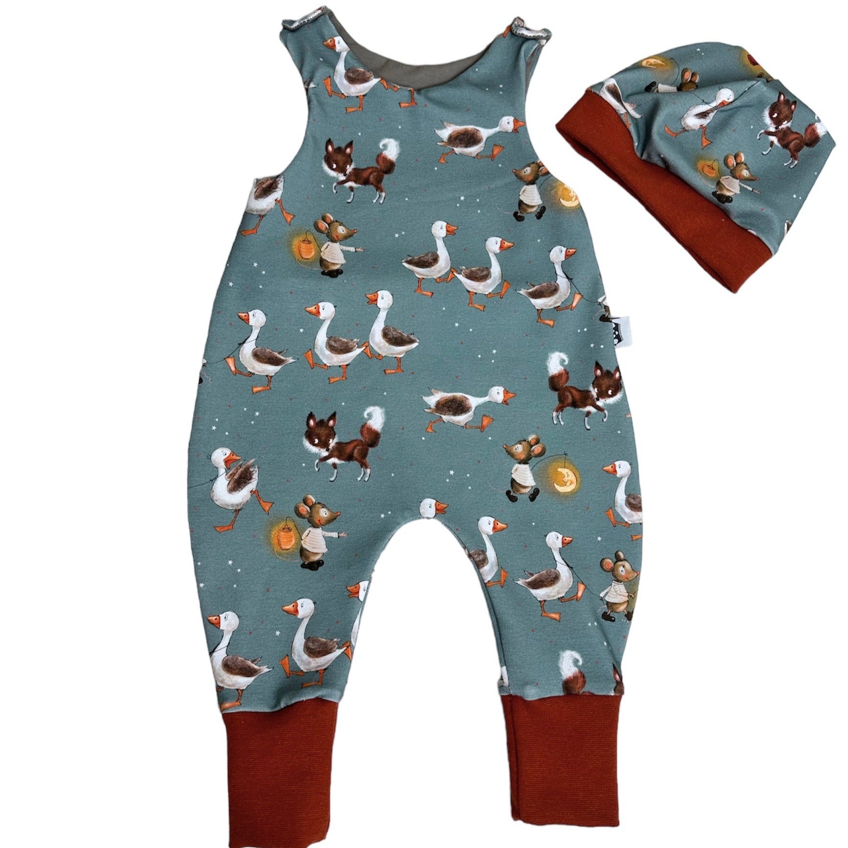 Baby Strampler mit Mütze