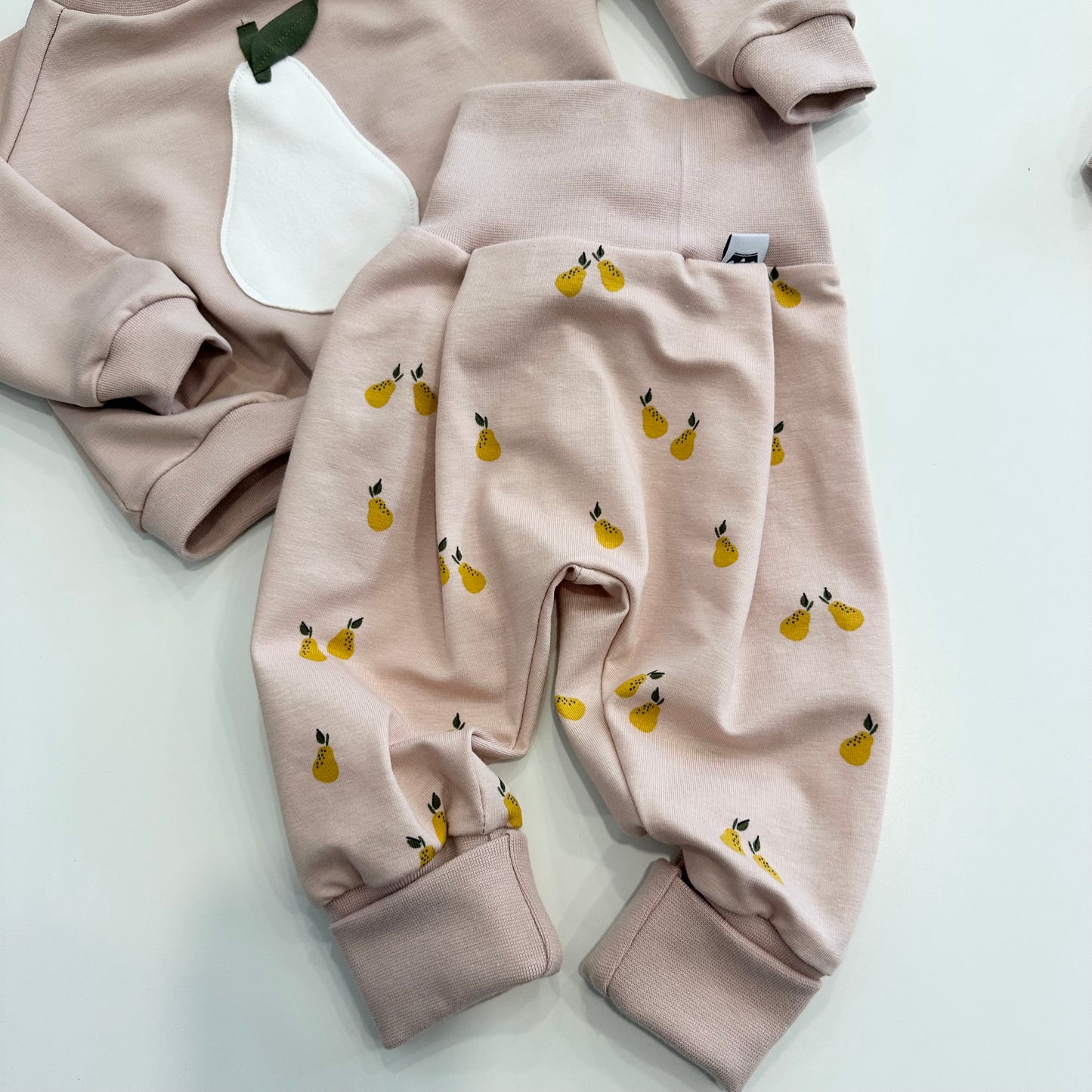 Pumphose Pear Collection