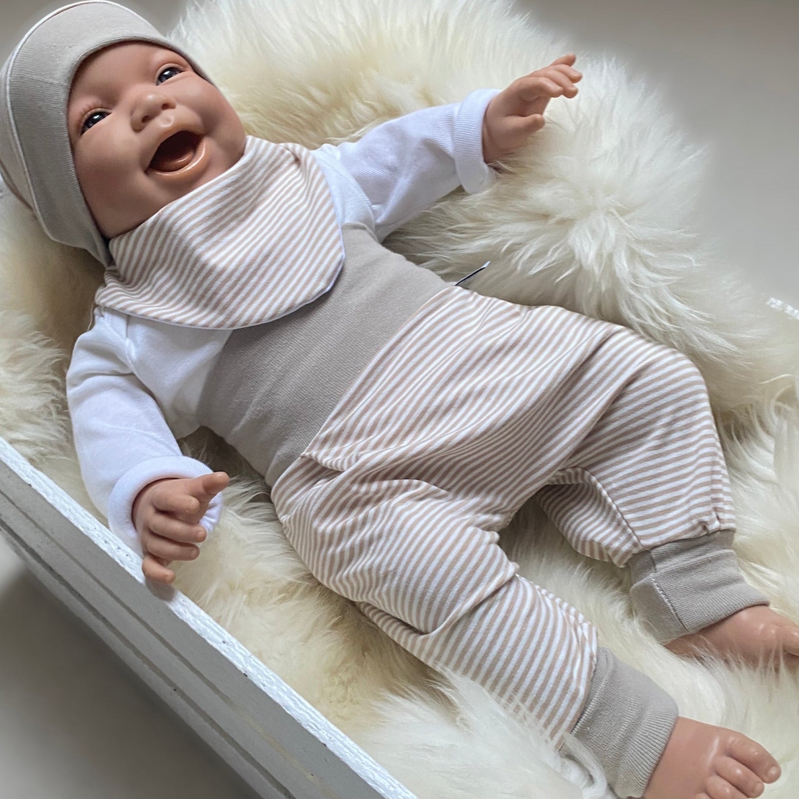 Baby Erstausstattung beige 