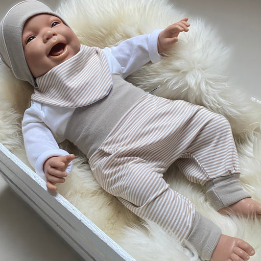 Baby Erstausstattung beige 