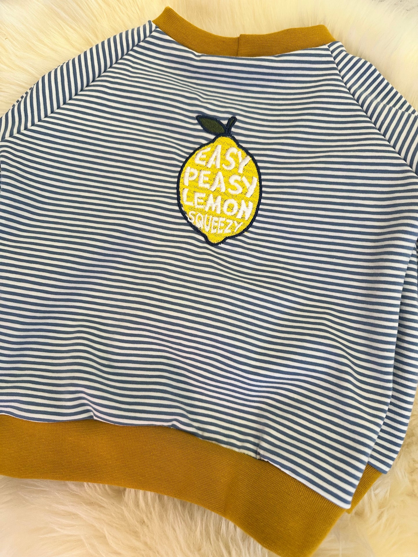 Limitierter Pullover Zitrone
